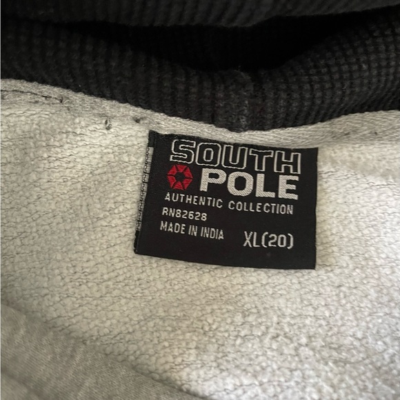 Boys South Pole  Gray/Black Hoodie. Size XL 20 - Picture 4 of 5